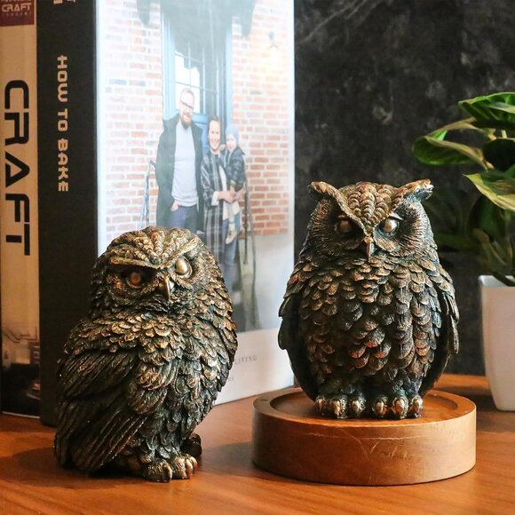 2 Pack Small Vintage Style Owl Statues for Home, Modern Style Figurine Bedroom - Picture 5 of 8